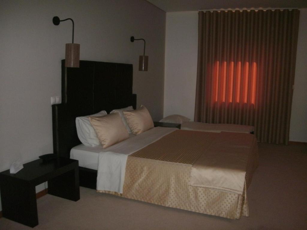 Santo Thyrso Hotel Santo Tirso Ruang foto