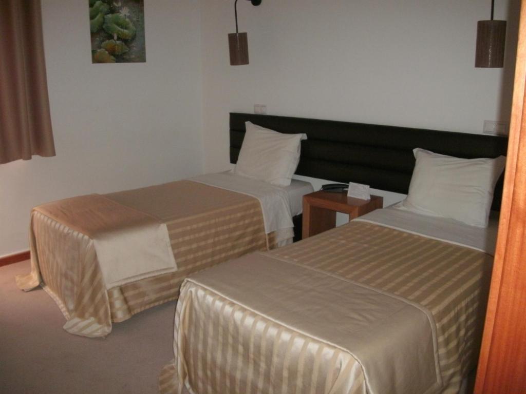 Santo Thyrso Hotel Santo Tirso Ruang foto